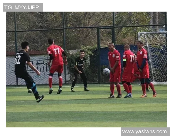 赛后分析：西安足球队与广州足球队的比赛节奏与战术对比探讨